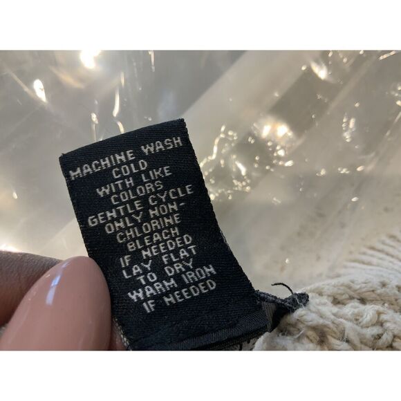 rue21 Womens Beige Ribbed V-Neck Long Sleeve Pullover Sweater Size XS - Picture 13 of 13